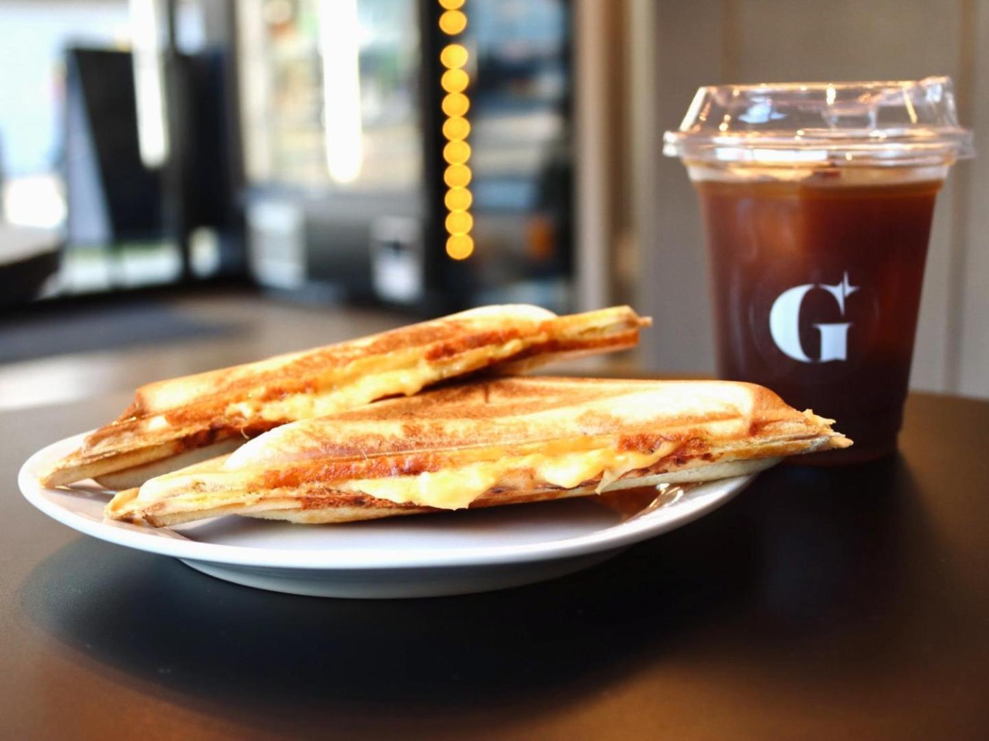 Gems Yufuin Hotel And Spa Cafe Bar Екстер'єр фото