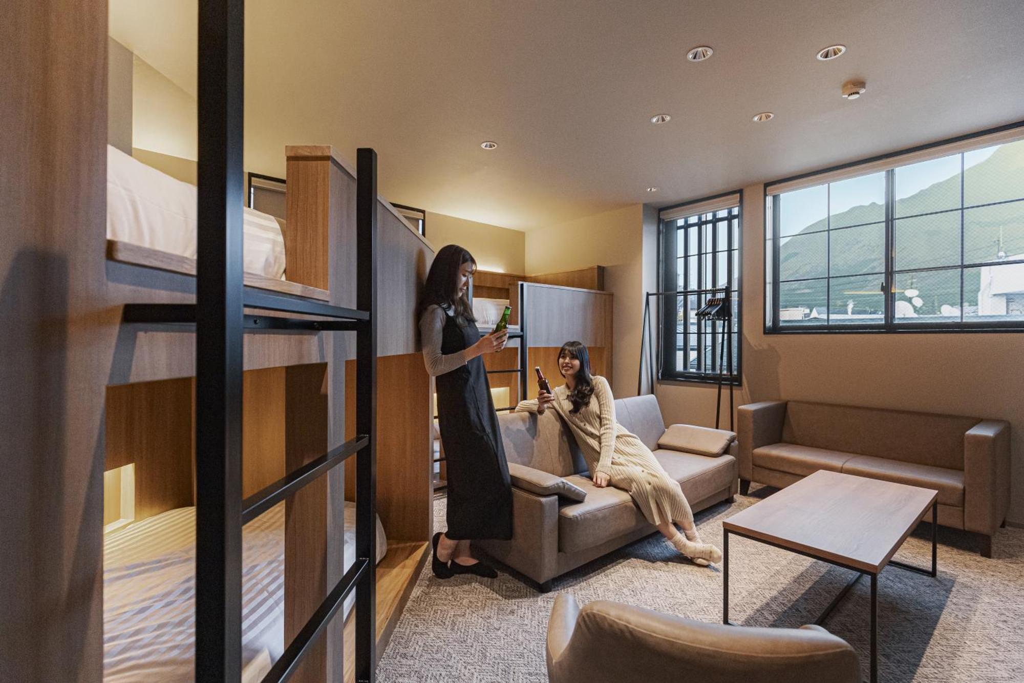 Gems Yufuin Hotel And Spa Cafe Bar Номер фото
